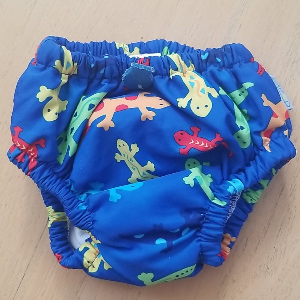 i play. 6 month reusable salamander swim diaper